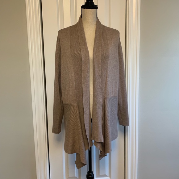 89th & Madison Sweaters - Cute soft cardigan 89th&Madison